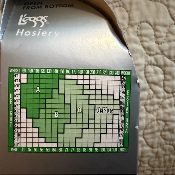 L'eggs Sheer Energy Pantyhose size B - Picture 2 of 2